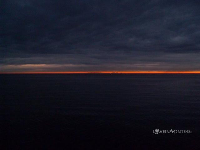 Рассвет на море