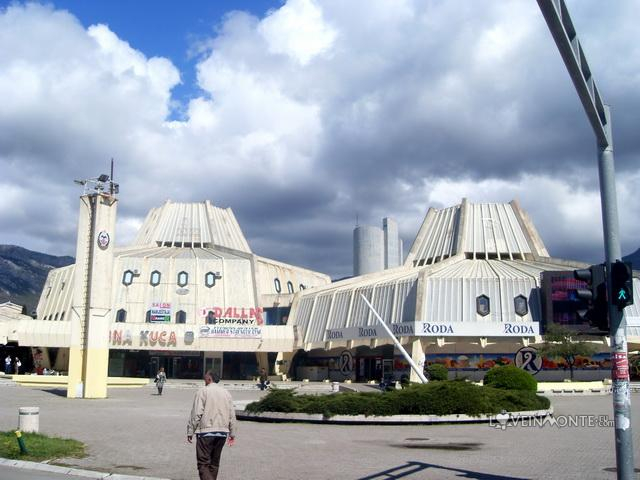 Робна куча Бар