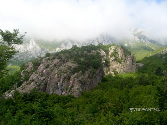 Горы Румия
