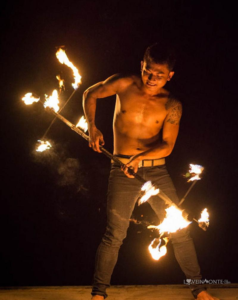Fire show на Walking street на Самуи