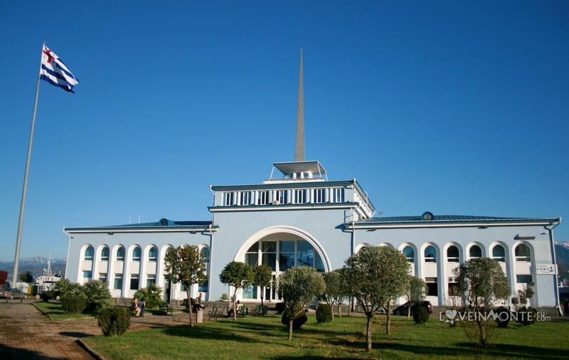 Порт в Батуми