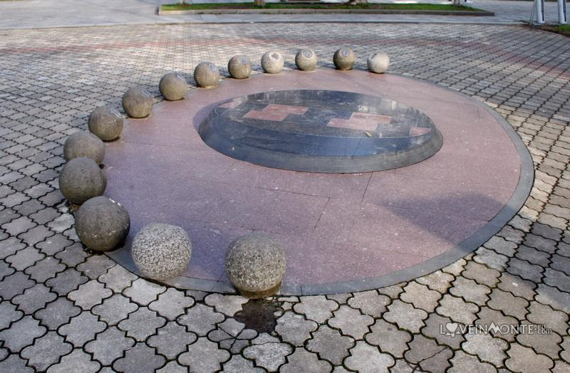 Солнечные часы в Батуми
