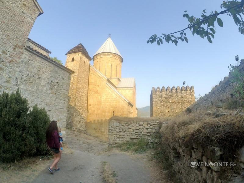 Крепость Ананури