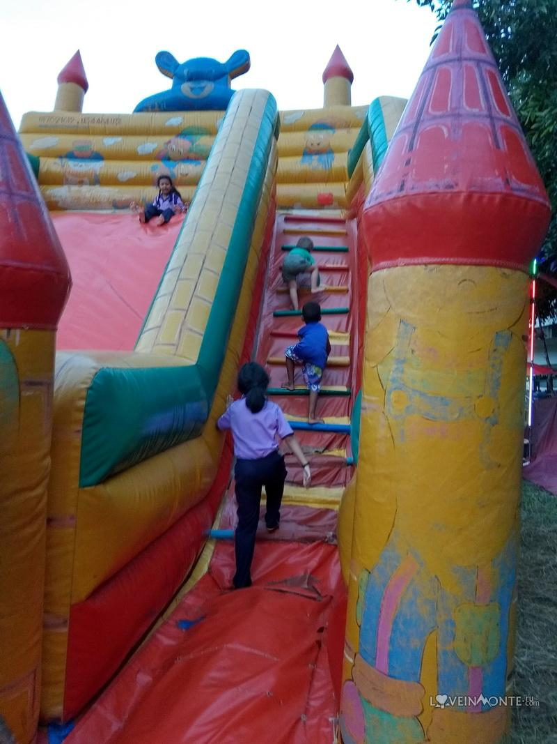 Детский праздник в деревне Као Тао