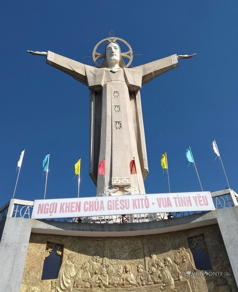 Статуя Иисуса в Вунгтау