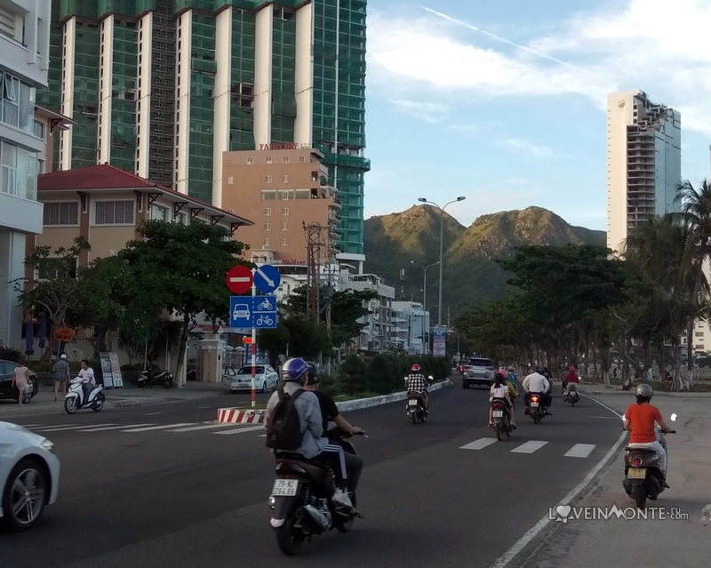 Дорога в Нячанге