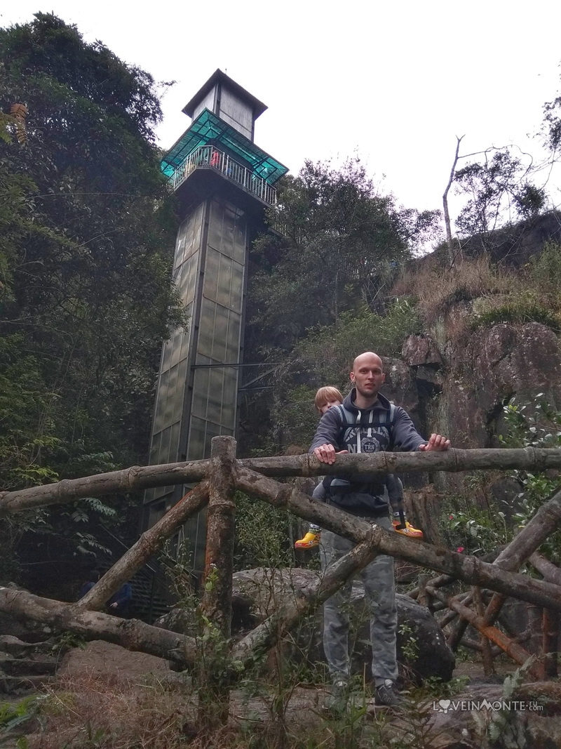 Лифт на водопаде Датанла